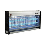 BeGone vliegenlamp with 2 x 18W bulbs, effective insect trap covering 150 m², mounted on wall or ceiling.