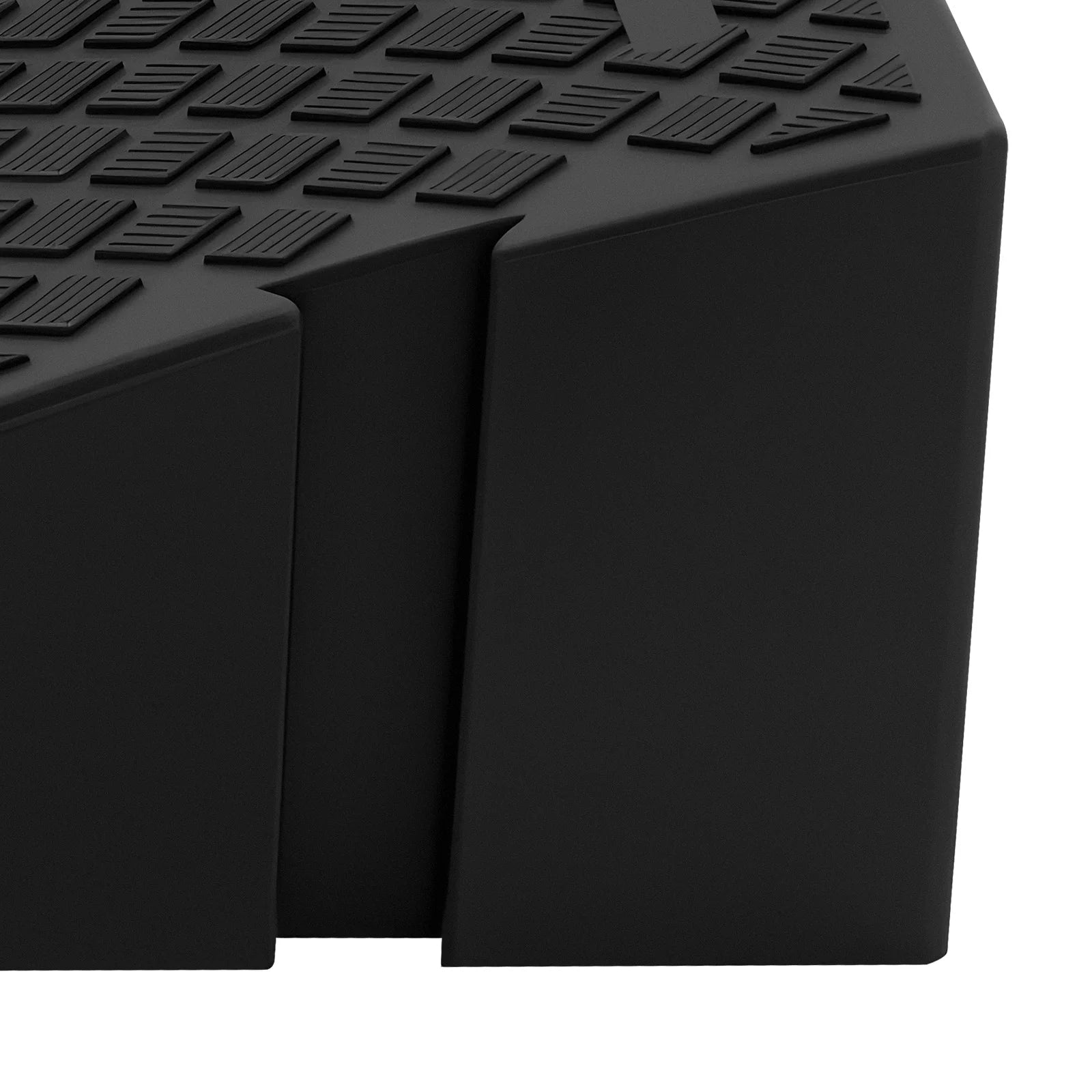 Rubberen oprijramp van Mijn winkel, zwart met antislip oppervlak, ideaal voor voertuigen en zware ladingen.