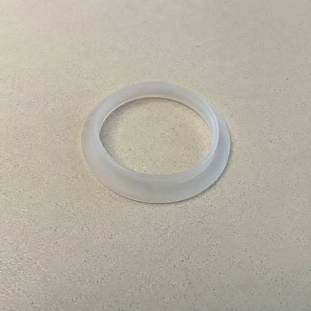 Kunststof ringen op maat met kraag, durable plastic rings for custom construction projects, by BouwmarktXL.