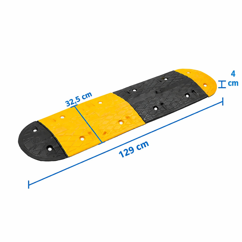Yellow and black rubber traffic speed bump measuring 517 x 32.5 x 4 cm from RubberXL, designed for safety and traffic control.